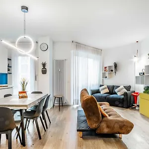 Cozy San Siro-duomo Netflix & Design Milan