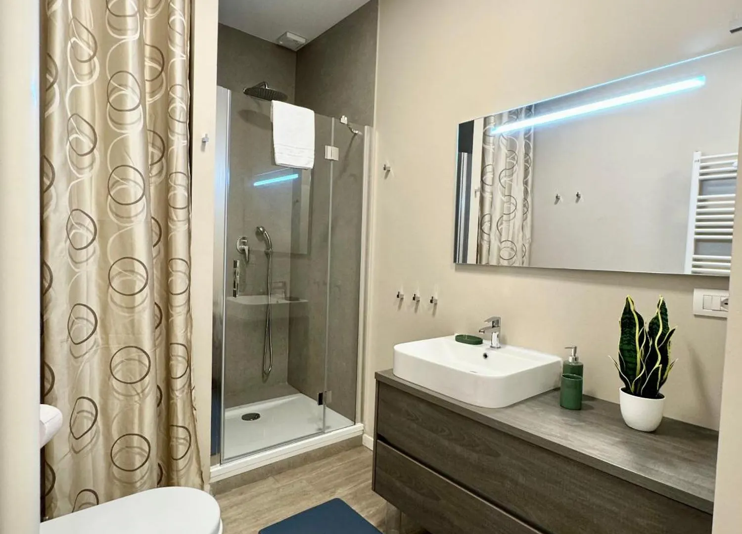 Milano Duomo Design Apartment 0*, Milan Italy